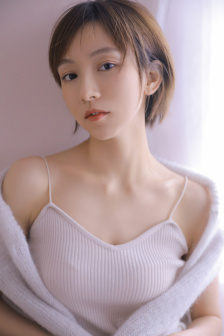 高中女篮比赛后轮轩