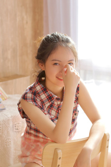 保洁大姐自学霹雳舞